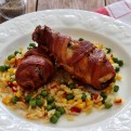 Baconbe tekert sült csirkecomb